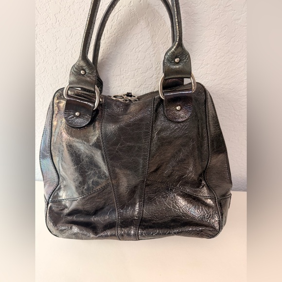 ‼️SOLD ‼️Vintage FENDI Holographic Patent Leather Tote | Silver Logo Charm - Picture 3 of 9